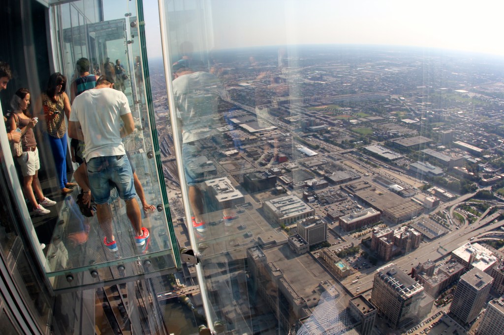 Willis Tower’s glazed floor cracks. How reasonable is the fear of breaking&nbsp;through?